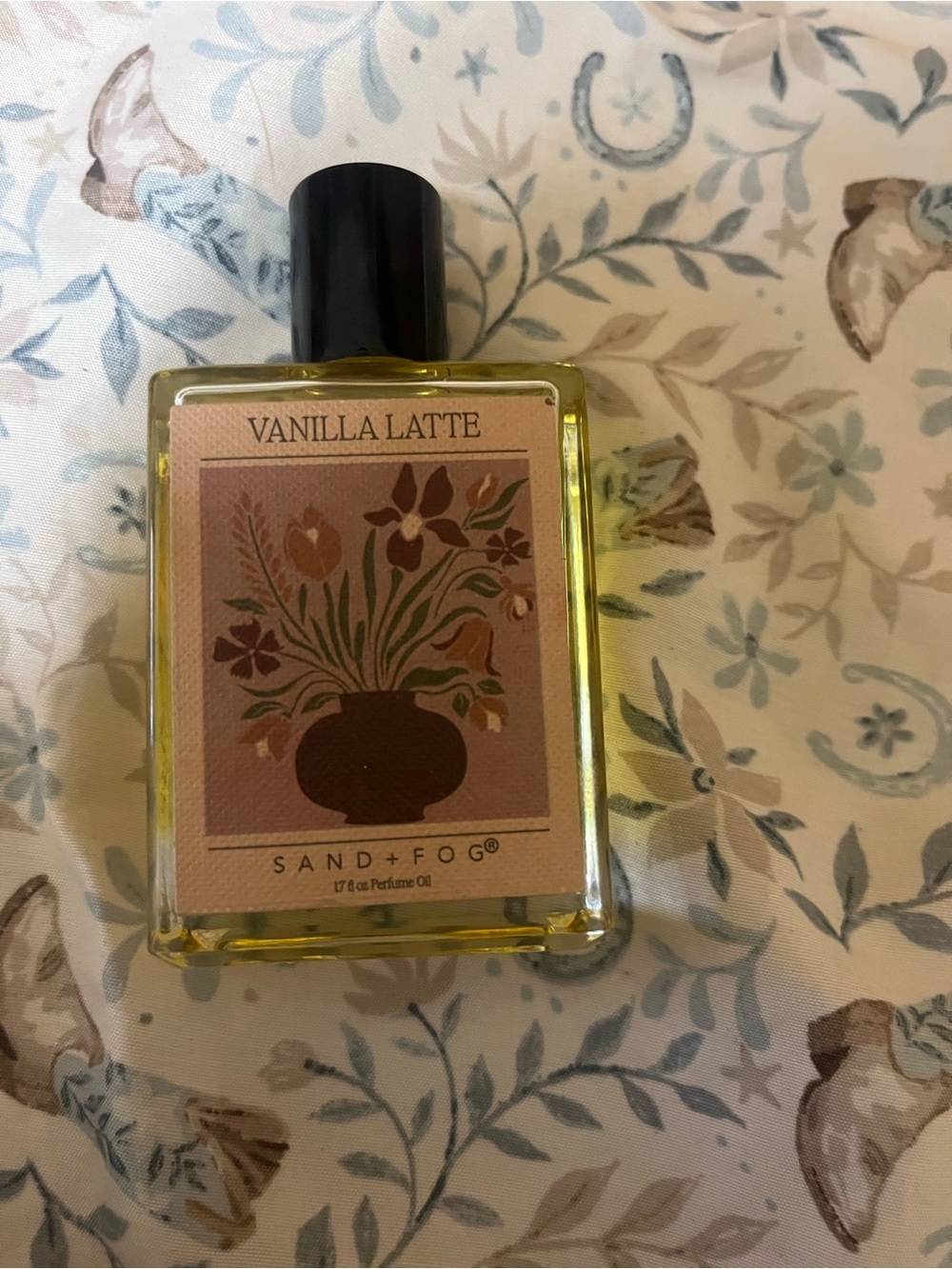 SAND + FOG Vanilla Latte Perfume Oil - Brown